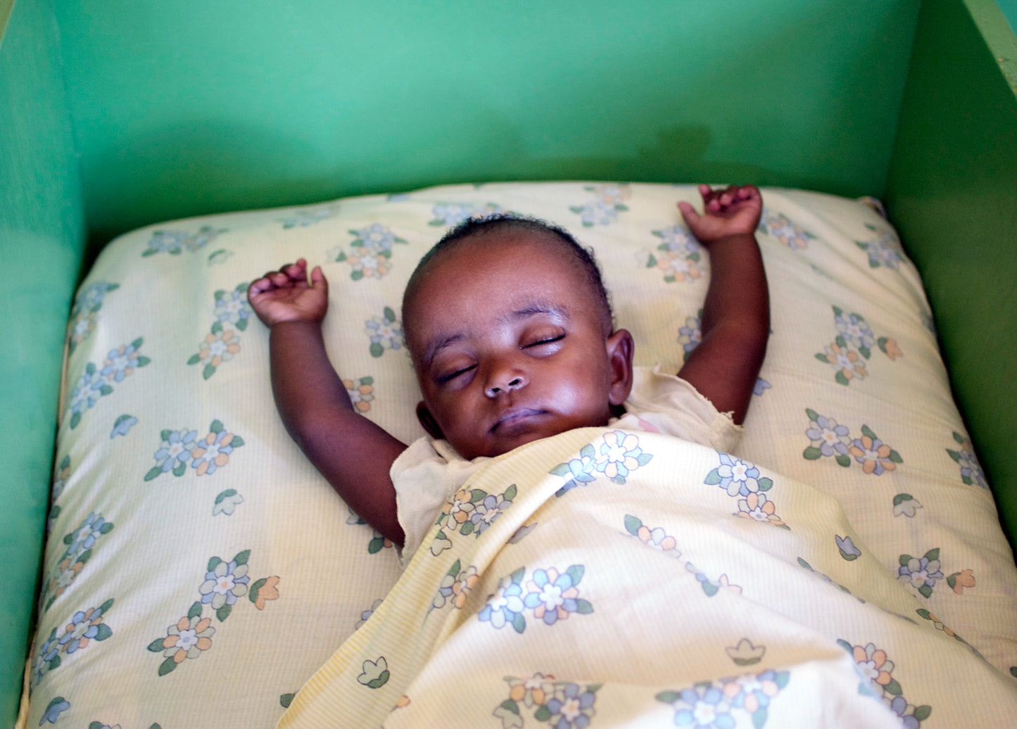Crib & Blanket