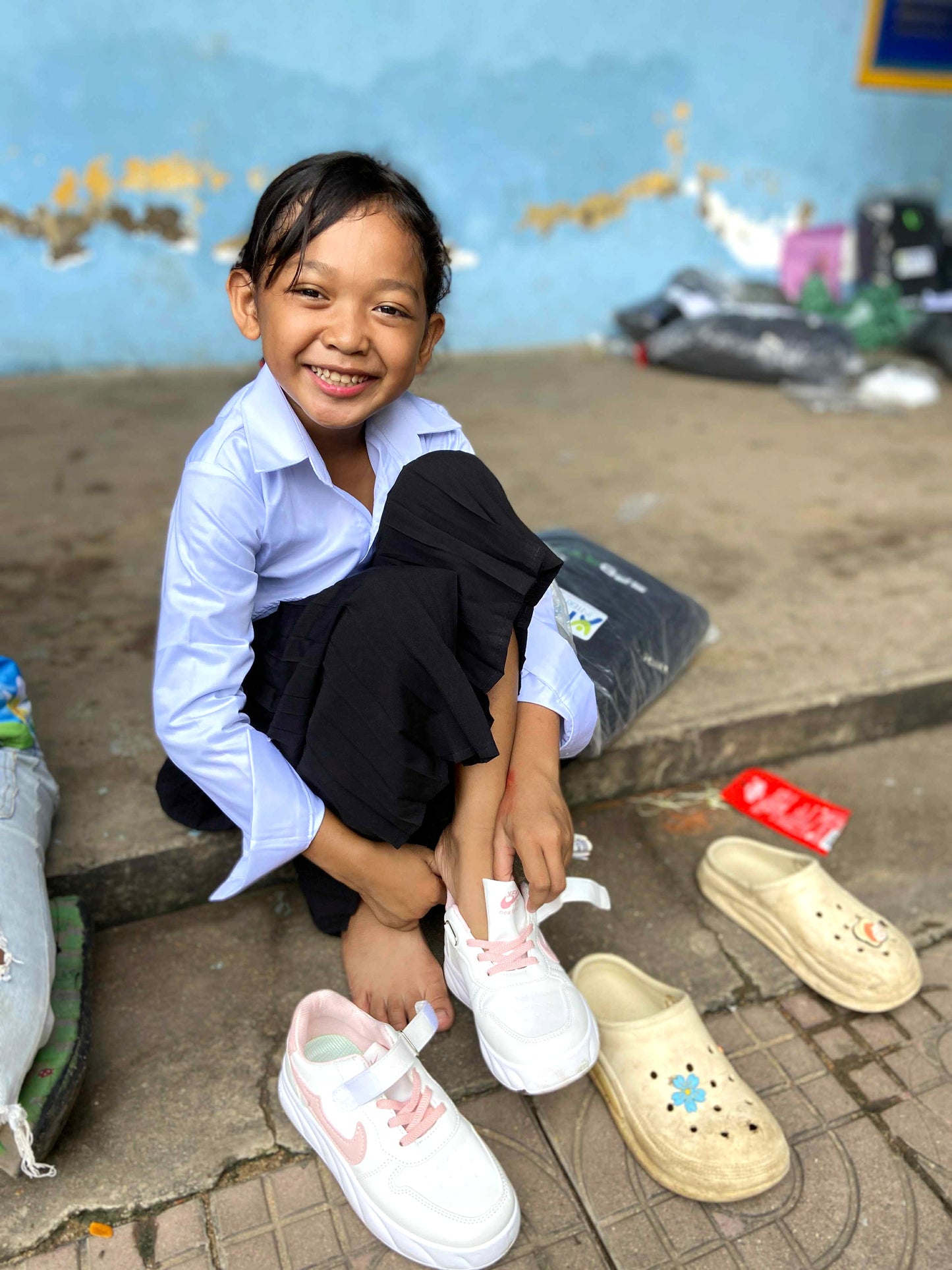 I’d like to add a pair of shoes for one child or additional donation to my order.